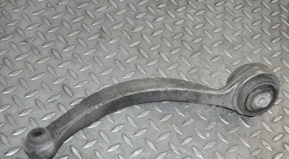 Jaguar XJ X350 Front lower control arm/wishbone