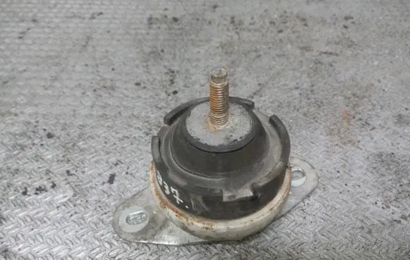 Peugeot 607 Gearbox mount