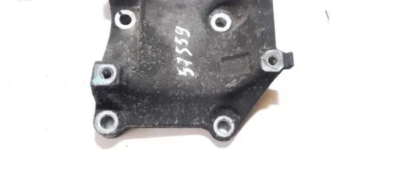 Honda Accord Engine mounting bracket