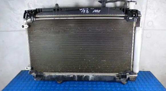 Toyota Yaris Radiator set MF2227501181 MF4221361891 163630G051