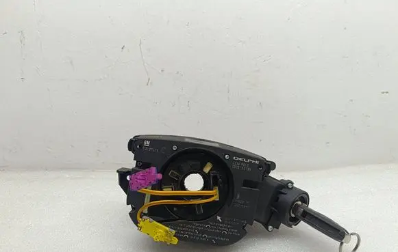 Opel Vectra C Ignition lock 13132473