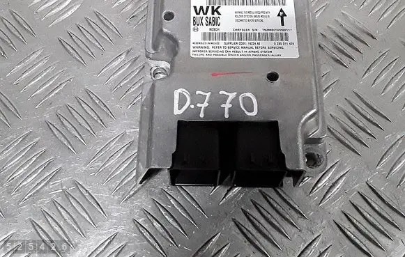 Jeep Grand Cherokee Airbag control unit/module 68025654AK