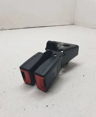 Audi Q7 4L Middle seatbelt buckle (rear) 4L0857739G