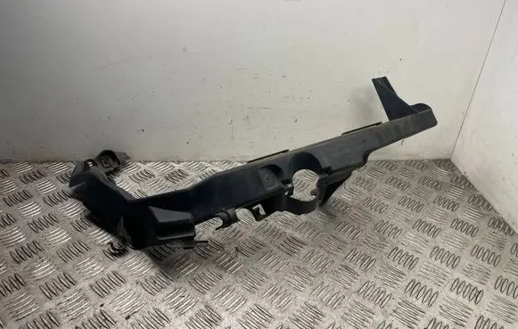 BMW 3 E90 E91 Headlight/headlamp mounting bracket 7116708