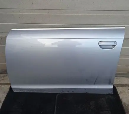 Audi A6 S6 C6 4F Front door