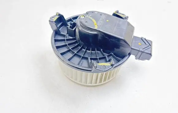 Ford Fusion II Heater fan/blower AY2727006220