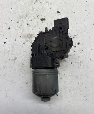 Volkswagen PASSAT B5.5 Front wiper linkage and motor 3B1955113D 0390241528