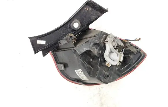 Alfa Romeo Giulietta Rear/tail lights 50513613 02042011200010