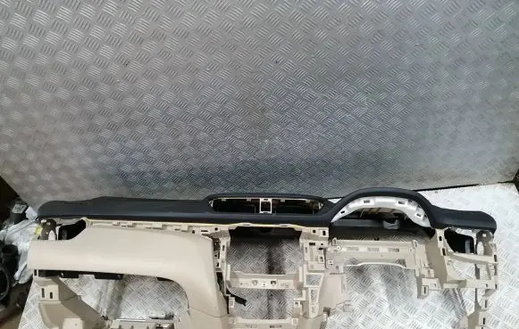 Nissan X-Trail T32 Dashboard