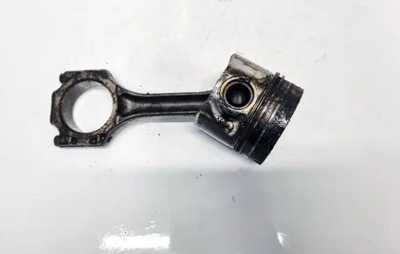 Volkswagen PASSAT B5.5 Piston with connecting rod