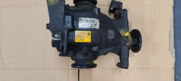 BMW 1 E81 E87 Rear differential 7556794 7556795