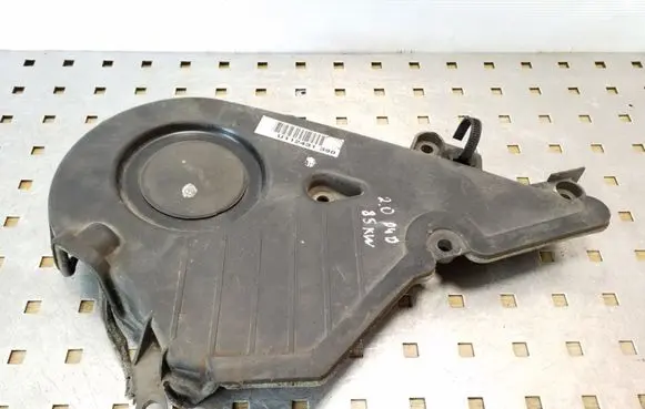 Toyota Avensis T250 Timing belt guard (cover) 9095001357A