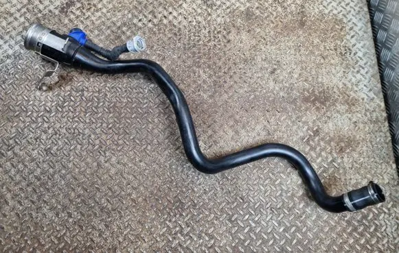 BMW 3 G20 G21 Fuel tank filler neck pipe 749051