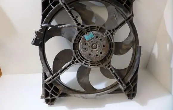 Hyundai Trajet Fan set F00S3A2192