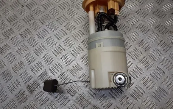 Mitsubishi Colt CZ3 Mechanical fuel pump BRAK