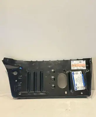 Ford Explorer VI Rear arch 105746684 2599934