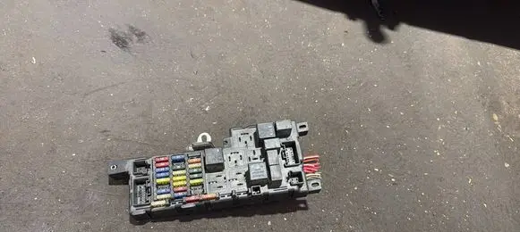 Volvo V70 Fuse box set 9452993 518322110