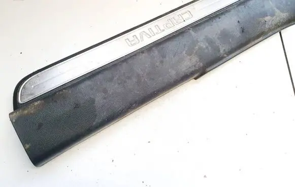 Chevrolet Captiva Front sill trim cover c14xambient