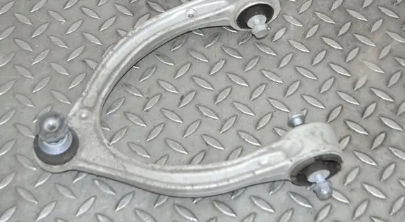Mercedes-Benz C W205 Front upper control arm/wishbone 