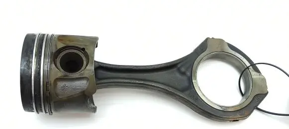 Mercedes-Benz ML W164 Piston with connecting rod 8340F
