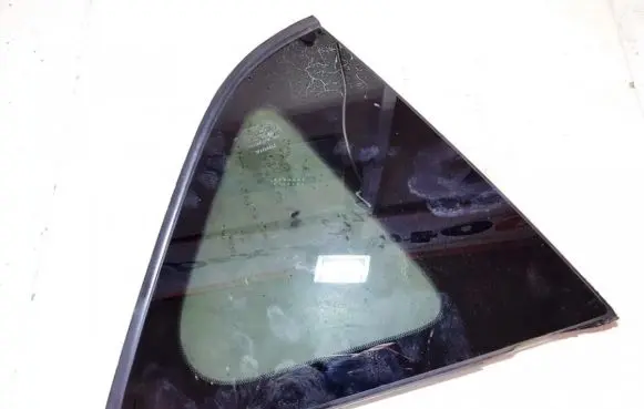Toyota RAV 4 (XA30) Rear side window