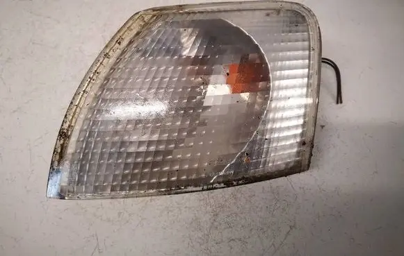 Volkswagen PASSAT B5 Front indicator light 3B0953049C
