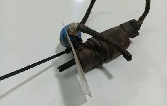 Windscreen/windshield washer pump