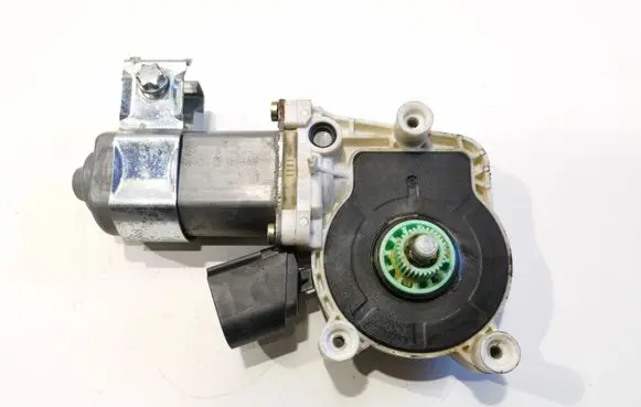 BMW 5 E60 E61 Front door window regulator motor 6922268
