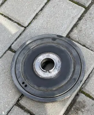 Peugeot 407 Crankshaft pulley 0515V8