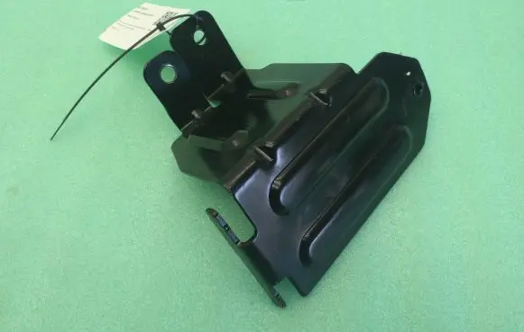Jaguar F-Pace Radiator support slam panel bracket GX737B142AG