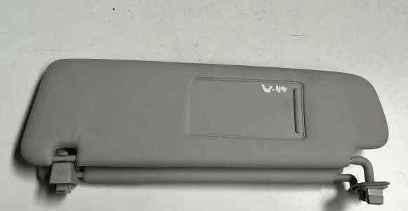 Volkswagen Touareg II Sun visor 7P0857551D 112012