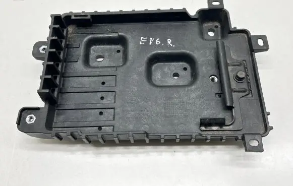 Battery tray