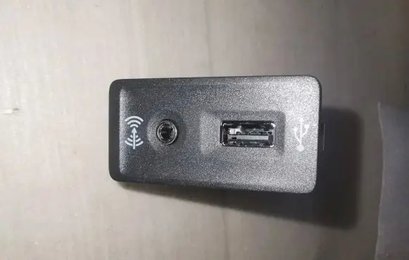 Volkswagen ID.3 USB socket connector 3G0057342C 5Q0035726C