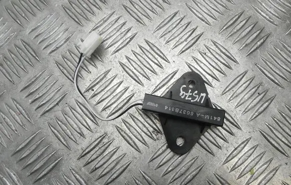 Mitsubishi Outlander Aerial GPS antenna 841MA8637B114 U579