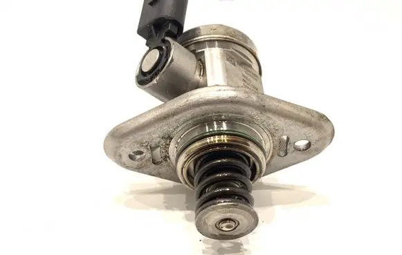 Nissan Qashqai J12 Fuel injection high pressure pump 166303162R