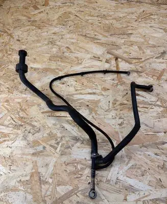 BMW 3 E90 E91 Fuel line pipe