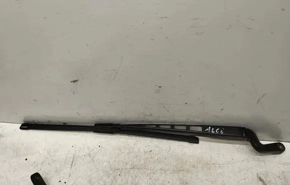Audi A6 S6 C6 4F Front wiper blade arm 4F1955409