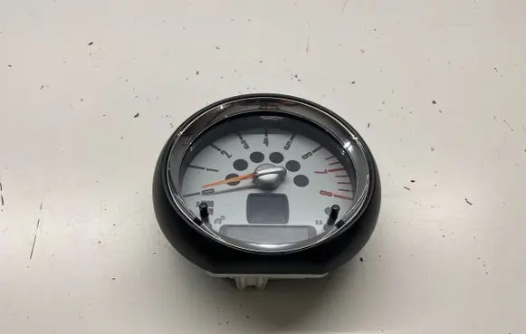 Mini One - Cooper R56 Tachometer 0136A58038l 0136