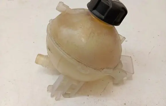 Peugeot 5008 II Coolant expansion tank/reservoir 9678514680