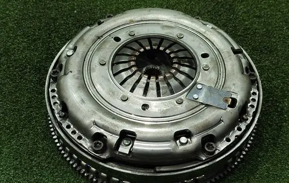 Renault Trafic III (X82) Clutch set kit 124076410 415079610 324081710