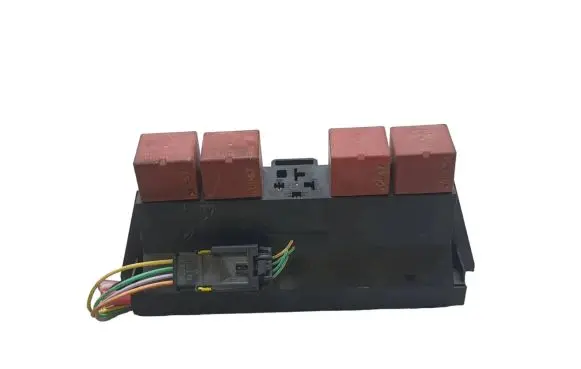 Renault Espace - Grand espace IV Fuse module 7700844682A