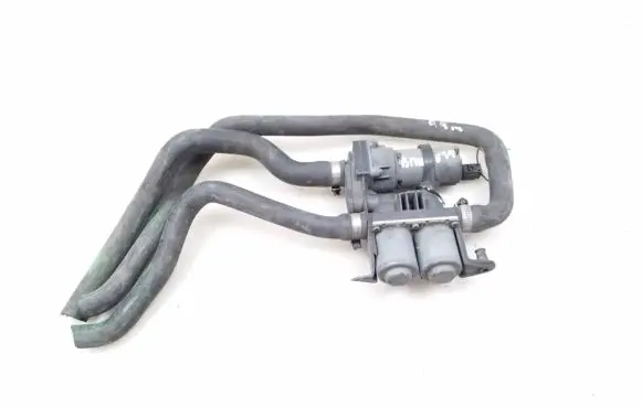 BMW 5 E39 Coolant heater control valve 8374994