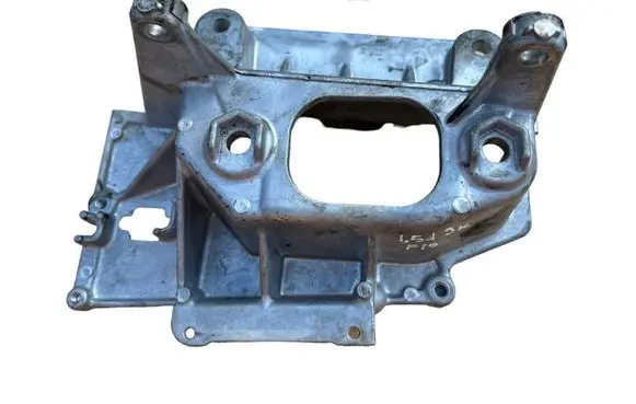 Nissan Juke I F15 Engine mount bracket 038122