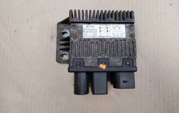Volkswagen Transporter - Caravelle T5 Coolant fan relay 7H0919506D