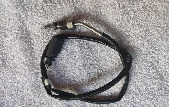 Skoda Superb B6 (3T) Exhaust gas temperature sensor 03L906088BD