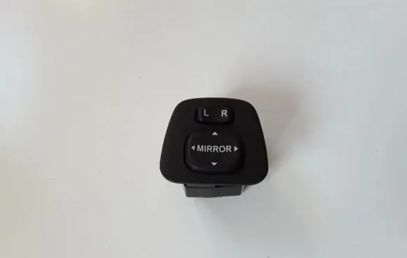 Toyota Aygo AB40 Wing mirror switch 183574