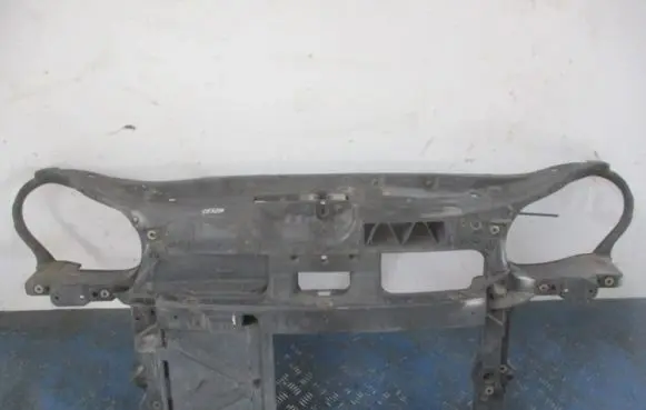 Volkswagen Polo Front bodywork piece 