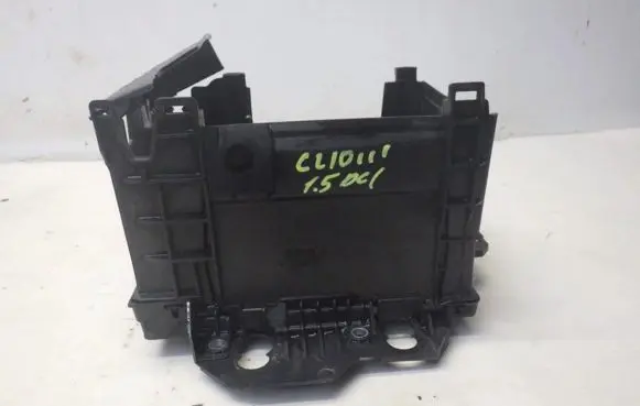 Renault Clio III Battery box tray 