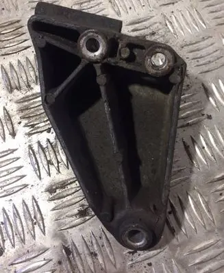Chevrolet Lacetti Generator/alternator bracket 96352142