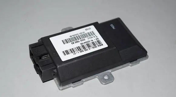 BMW 7 E65 E66 Steering rack control module 6760542